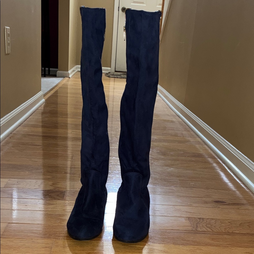 Stylish Marc Fisher Over-the-Knee Boots in Navy Size 7